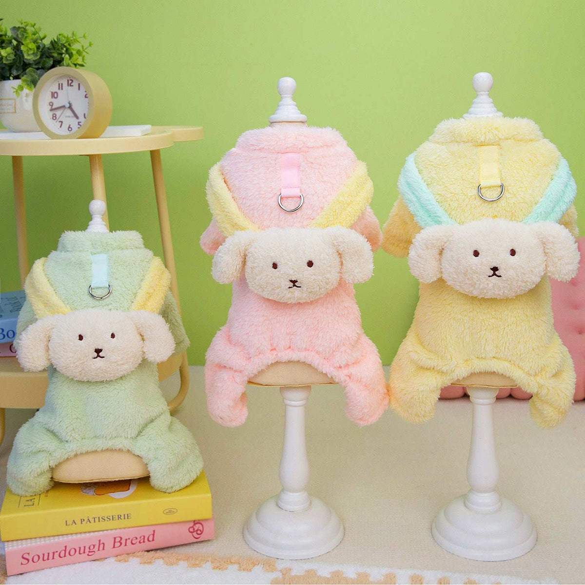 Small Dog Fluffy Four Legs Jumper with Cute Dog Back